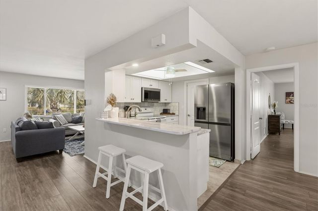 3310 SIESTA DRIVE, Venice, FL 34293