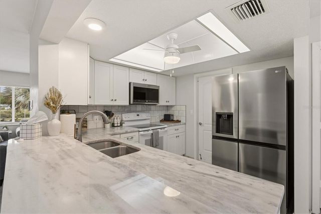 3310 SIESTA DRIVE, Venice, FL 34293