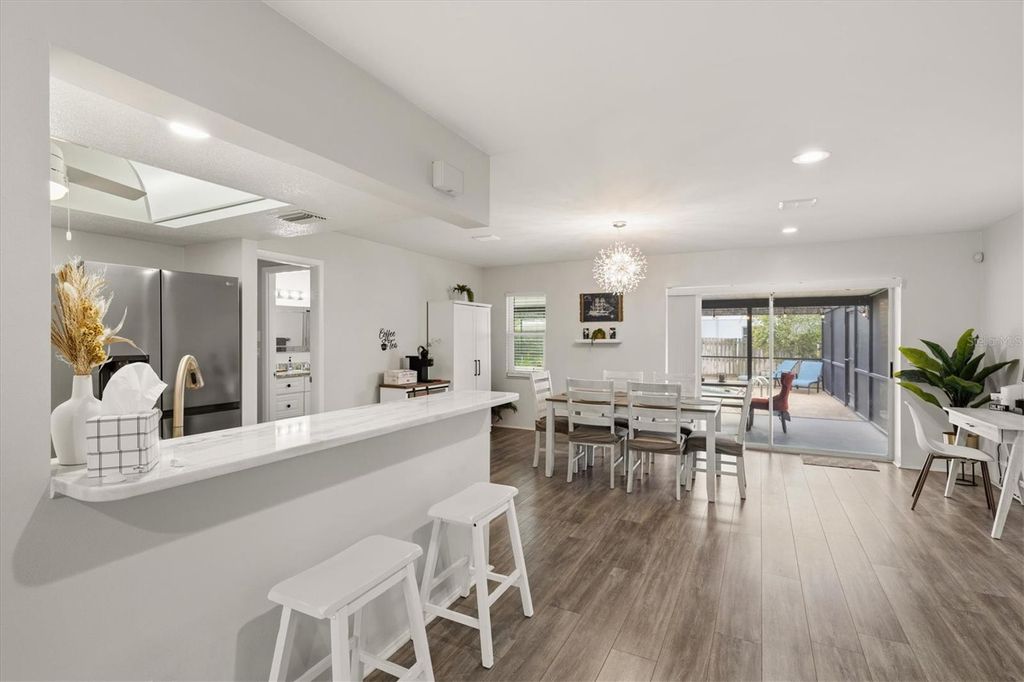 Image 12 of property listing at 3310 SIESTA DRIVE, Venice, FL 34293