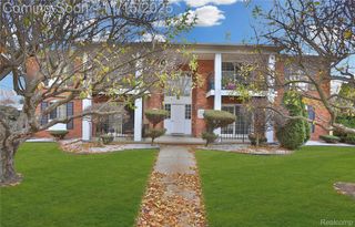 22001 E 11 Mile Road, St. Clair Shores, MI 48081