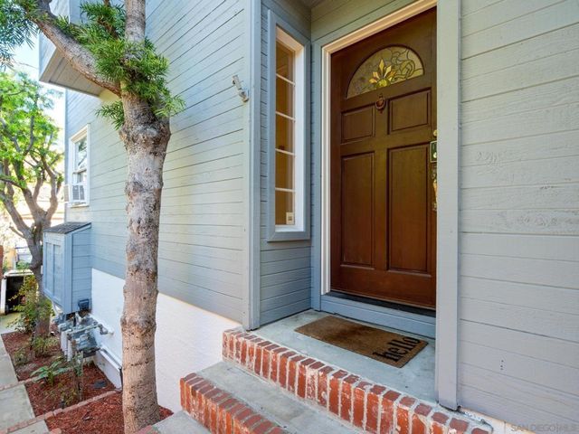 928 Agate Street, San Diego, CA 92109