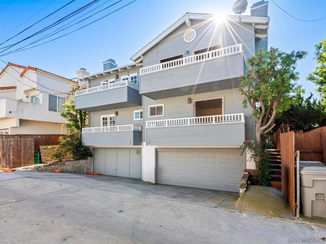 928 Agate Street, San Diego, CA 92109