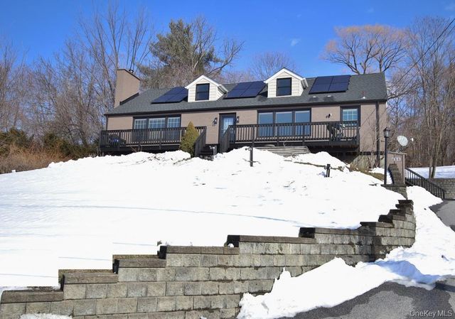 23 Robert Road, Poughkeepsie, NY 12603