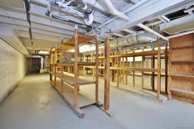 23 Robert Road, Poughkeepsie, NY 12603