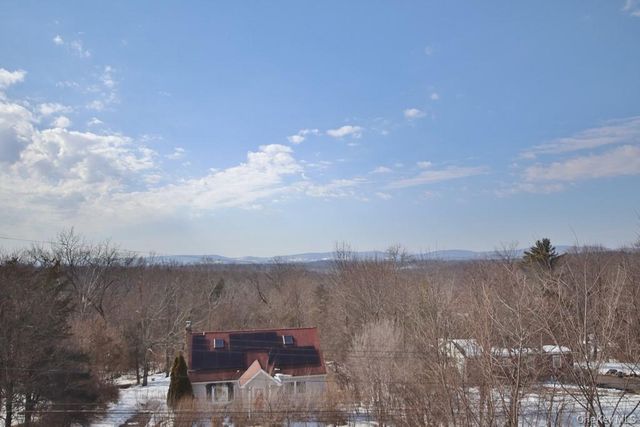 23 Robert Road, Poughkeepsie, NY 12603