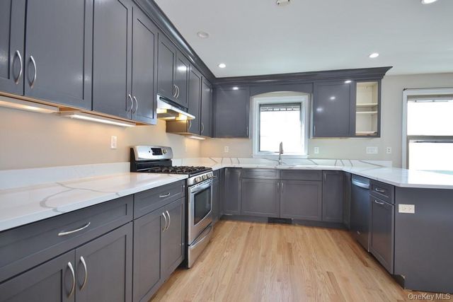 23 Robert Road, Poughkeepsie, NY 12603