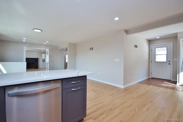 23 Robert Road, Poughkeepsie, NY 12603