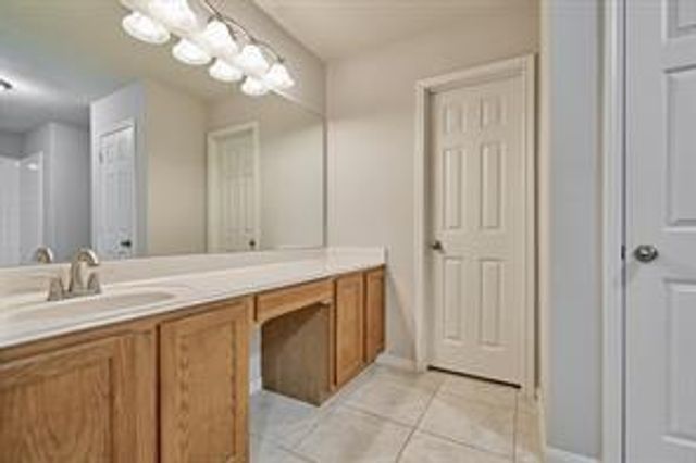 11206 Glenforest Drive, Montgomery, TX 77356