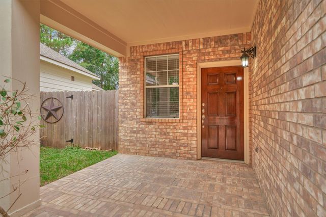 11206 Glenforest Drive, Montgomery, TX 77356