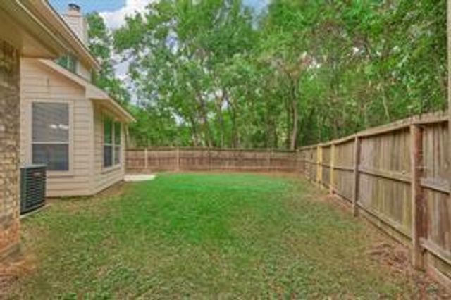 11206 Glenforest Drive, Montgomery, TX 77356