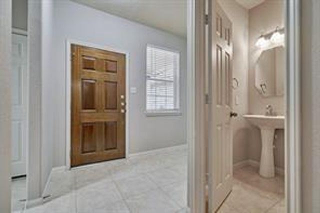 11206 Glenforest Drive, Montgomery, TX 77356