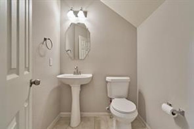 11206 Glenforest Drive, Montgomery, TX 77356