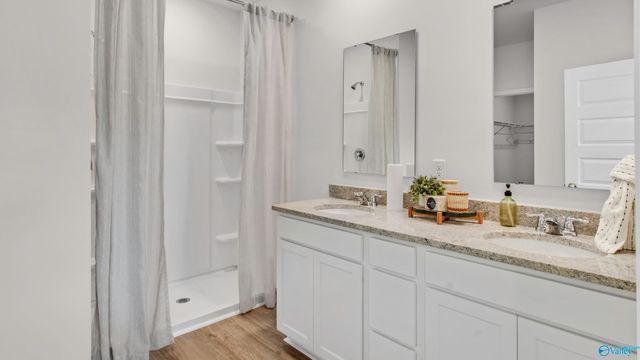 109 Meadow Path Drive, Meridianville, AL 35759