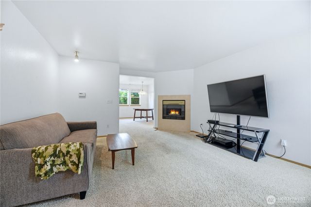10907 63rd Street E, Puyallup, WA 98372