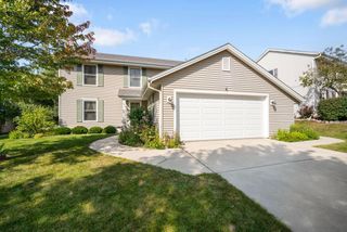 2734 Field DRIVE, Waukesha, WI 53188