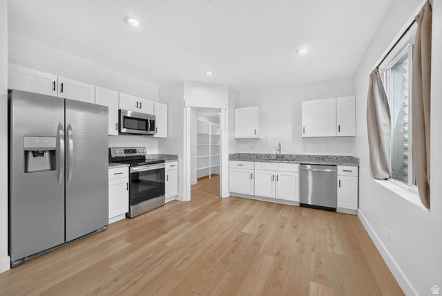 2323 E PATRIOT DR, Eagle Mountain, UT 84005