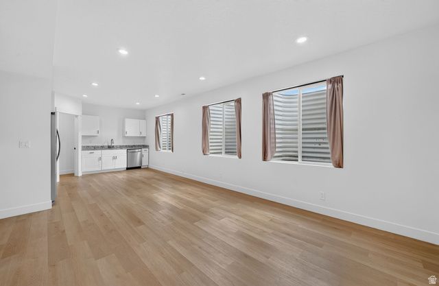 2323 E PATRIOT DR, Eagle Mountain, UT 84005