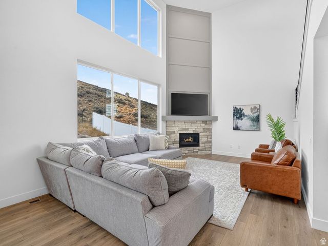 2323 E PATRIOT DR, Eagle Mountain, UT 84005