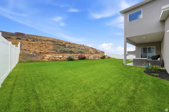 2323 E PATRIOT DR, Eagle Mountain, UT 84005
