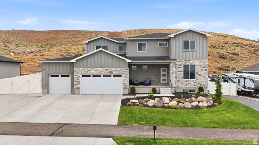 2323 E PATRIOT DR, Eagle Mountain, UT 84005