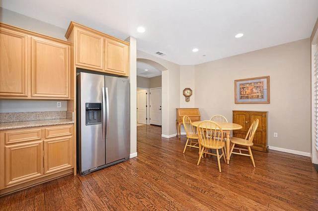 1688 Marseille Ln, Roseville, CA 95747