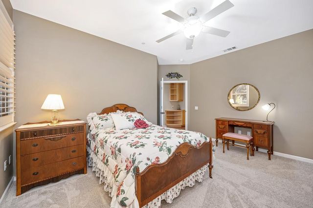 1688 Marseille Ln, Roseville, CA 95747