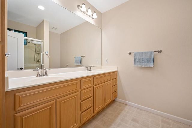 1688 Marseille Ln, Roseville, CA 95747