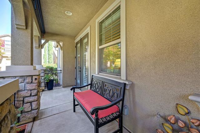 1688 Marseille Ln, Roseville, CA 95747