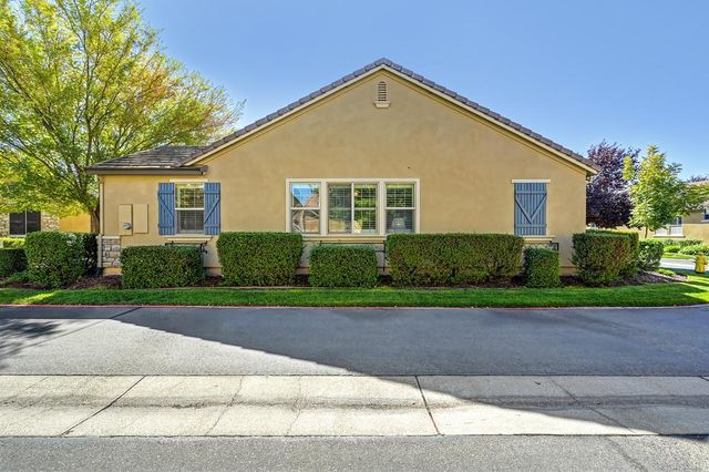 1688 Marseille Ln, Roseville, CA 95747