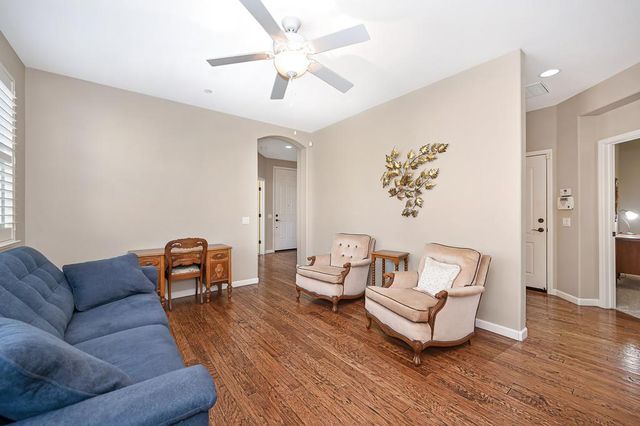 1688 Marseille Ln, Roseville, CA 95747