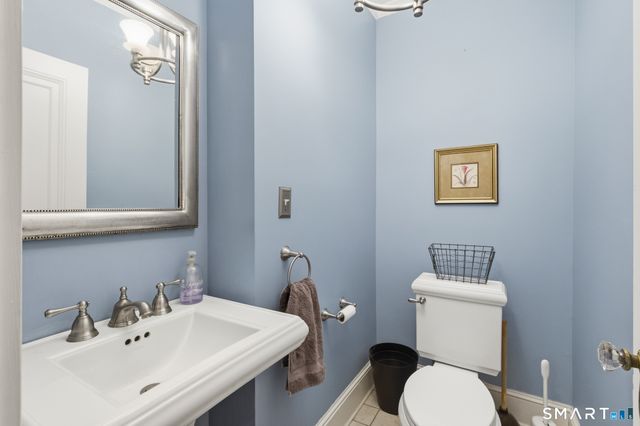 1649 Asylum Avenue, West Hartford, CT 06117