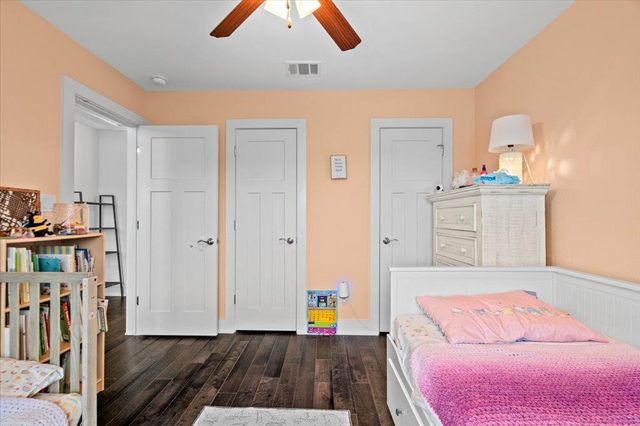 10304 Twin Lake CIR, Dripping Springs, TX 78620