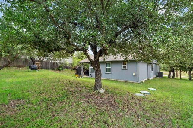 10304 Twin Lake CIR, Dripping Springs, TX 78620