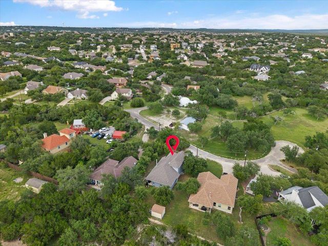 10304 Twin Lake CIR, Dripping Springs, TX 78620