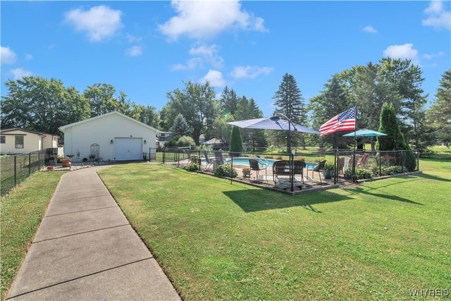 60 Old Falls Boulevard, North Tonawanda, NY 14120