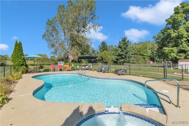 60 Old Falls Boulevard, North Tonawanda, NY 14120