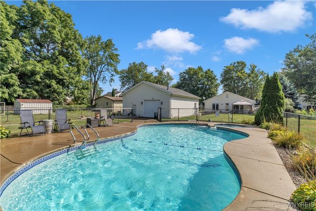 60 Old Falls Boulevard, North Tonawanda, NY 14120