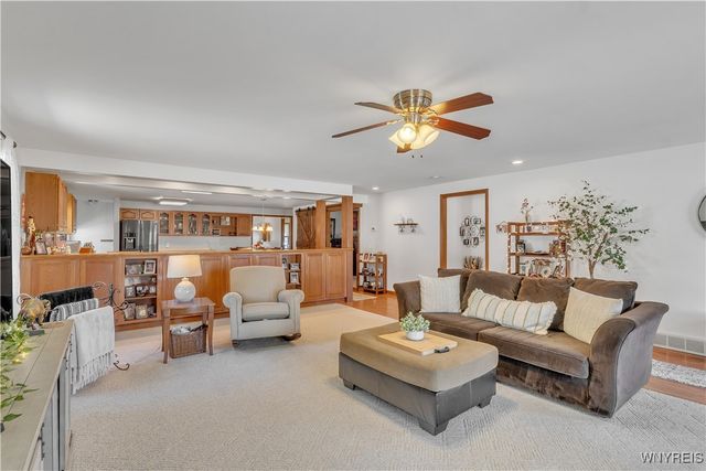 60 Old Falls Boulevard, North Tonawanda, NY 14120