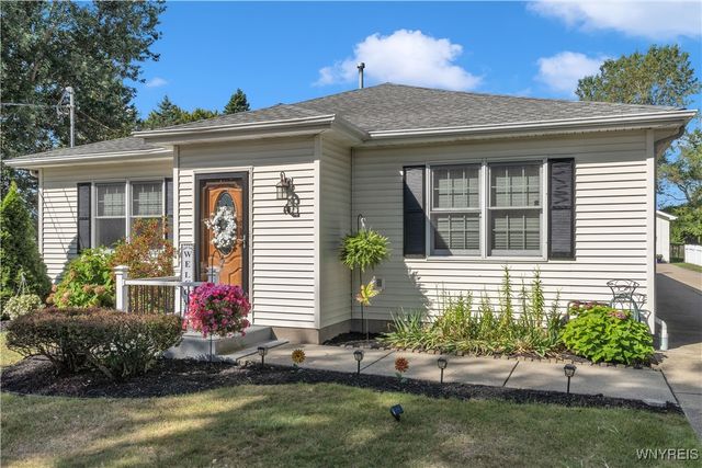 60 Old Falls Boulevard, North Tonawanda, NY 14120