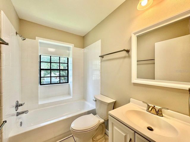 5132 CHILKOOT STREET, Tampa, FL 33617