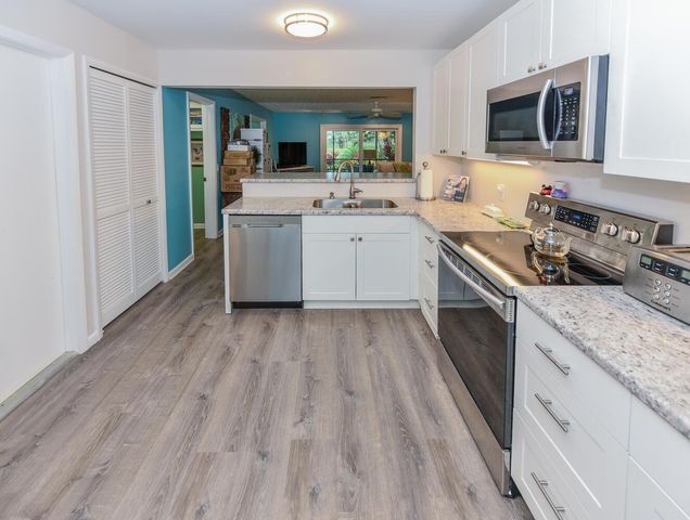 12698 SE Cascades Court, Hobe Sound, FL 33455