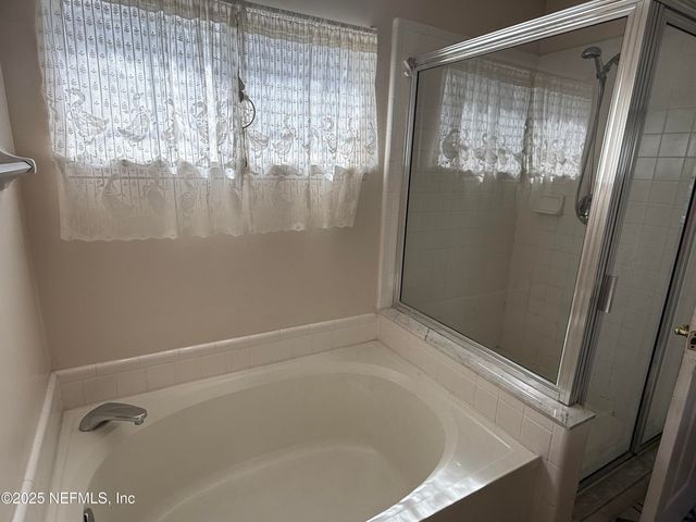 3542 MILLCREST Drive, Jacksonville, FL 32277