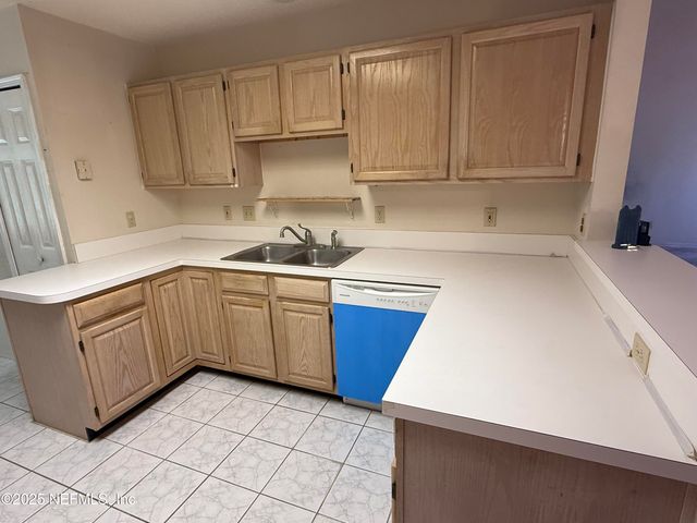 3542 MILLCREST Drive, Jacksonville, FL 32277