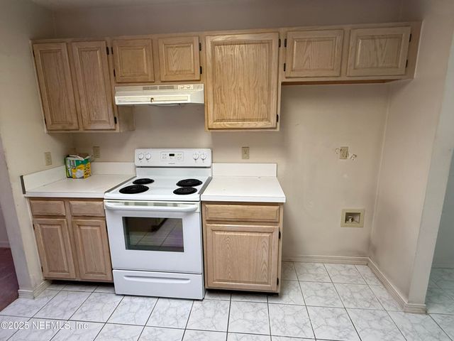 3542 MILLCREST Drive, Jacksonville, FL 32277
