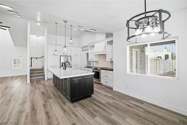 1352 Lake Valley Drive, Logandale, NV 89021