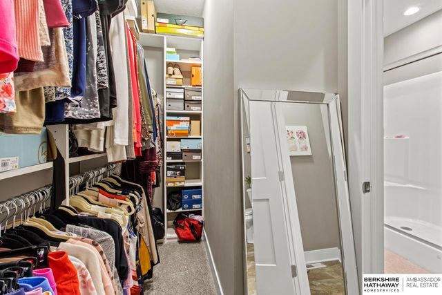 20529 D Street, Elkhorn, NE 68022