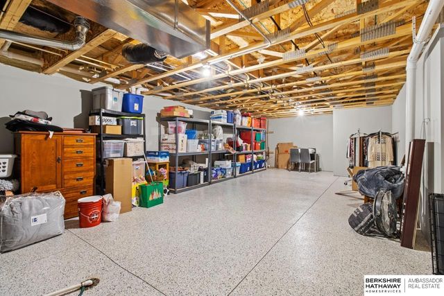 20529 D Street, Elkhorn, NE 68022