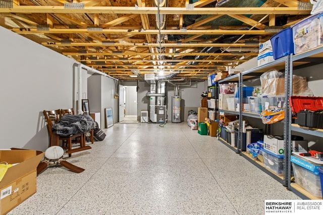 20529 D Street, Elkhorn, NE 68022