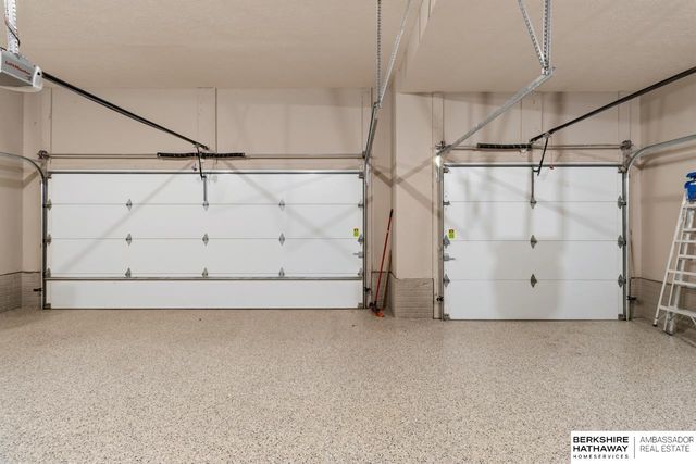 20529 D Street, Elkhorn, NE 68022