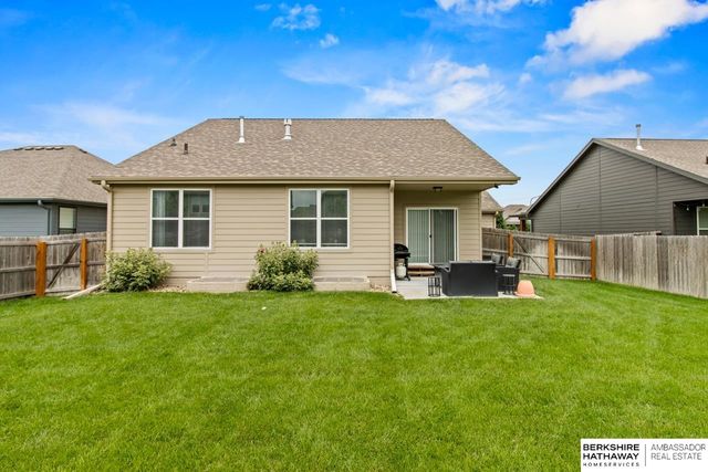 20529 D Street, Elkhorn, NE 68022